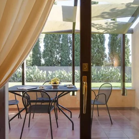Tranquil Lantana 1 Bedroom Sleeps 5 Per